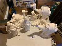 Ceramic Unpainted Nativity Pieces