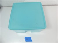 Square Tupperware "Fridge Smart" container, used
