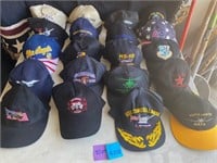 W - MIXED LOT OF HATS (G228)