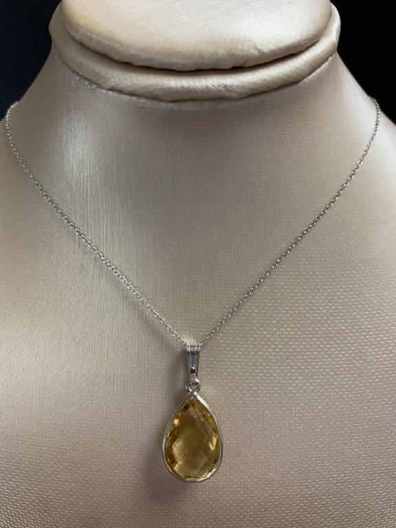 Pear Cut Natural 6.05 ct Golden Citrine Pendant