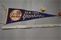 Vintage souvenir penant New York Yankees