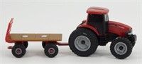 Ertl 1/64 Case I.H. Tractor & Hay Wagon