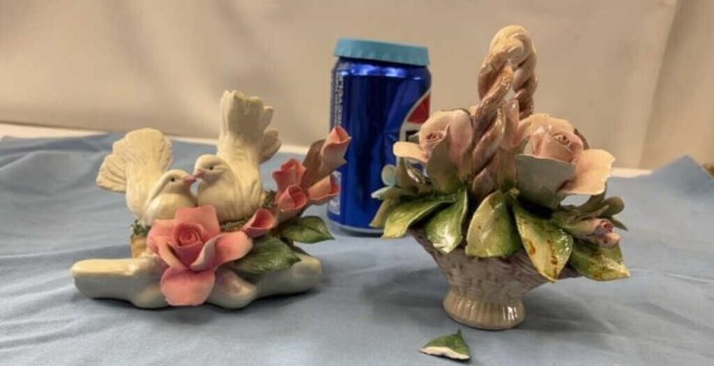 Capodimonte Italy Porcelain Doves & Pink Flowers