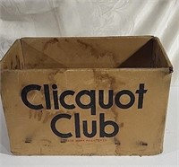 Clicquot Club box