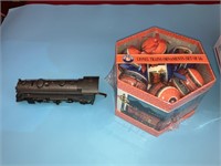 Lionel Trains Ornament Set/1666e Engine KB