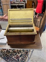 Vintage Wood Box (WindMill)