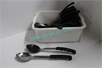 LOT, APRX 32PCS, S/S SPOONS (SOME SLOTTED)