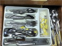 ENTIRE Drawer full of Silverware 2