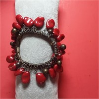 Red stone bracelet lot 46