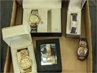GROUP OF FASHION WATCHES