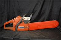 Husqvarna 137 Chainsaw - pulls freely