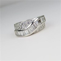 Dazzling Platinum Diamond Ring