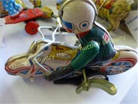 Wind up tin motorcycle