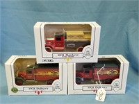 New In Box ERTL Budweiser Truck Banks