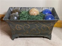Planter & Decorative Balls