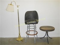 Table/Lamp/Stool