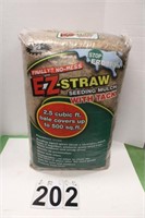 2.5 Cubic Foot of EZ-Straw