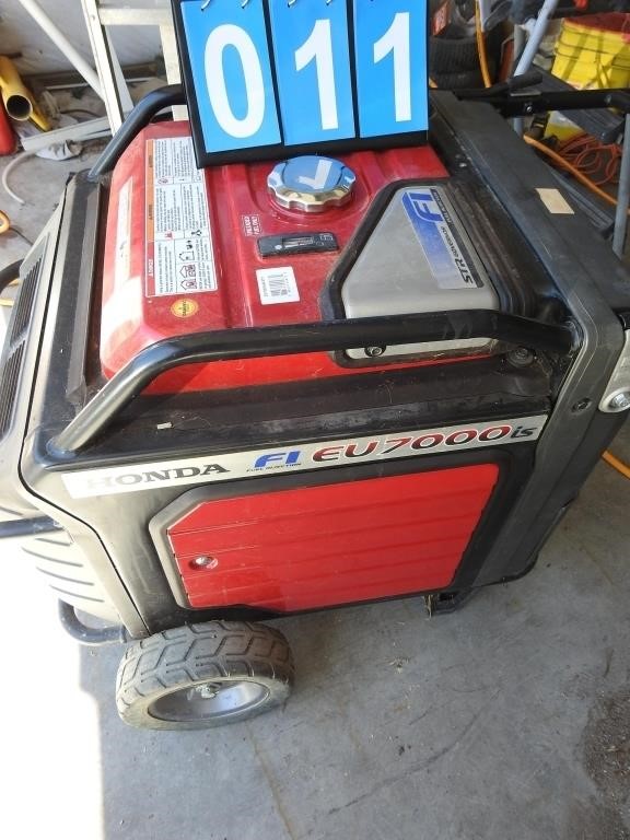 Honda EU7000-IS 120/240 Generator