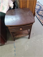 1 drawer side table