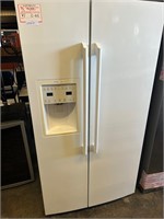Electrolux White Side by Side Refrigerator