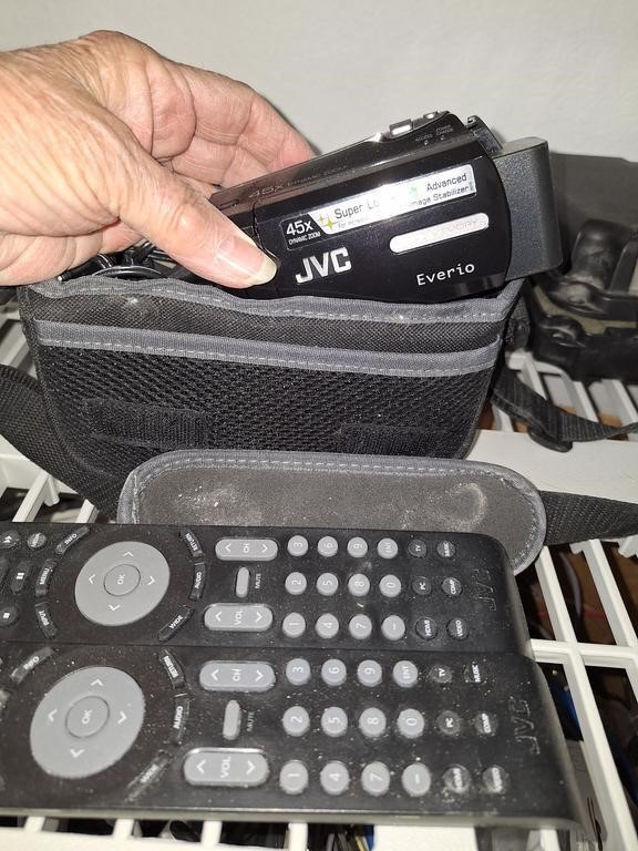 JVC EVERIO VIDEO CAMERA  AND REMOTES