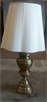 Accent lamp with brass finish base