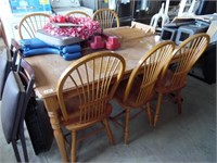 OAK TABLE, 6 CHAIRS, 1 LEAF