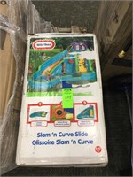 Little Tikes Slam & Curve Slide