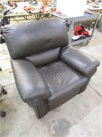 LEATHER ETHAN ALLEN POWER RECLINER - EXC CONDITION