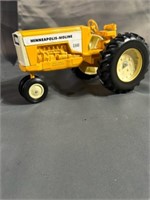 Minneapolis Moline G940 toy tractor narrow front