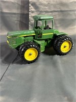 John Deere 40 series four-wheel-drive Ertl stock n