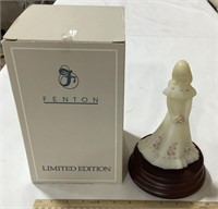 Fenton musical figurine w/ box