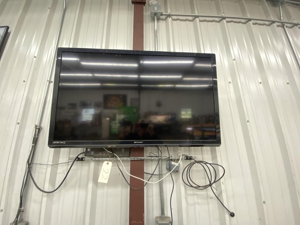 Emerson 49" LED Flat Screen TV w/Remote