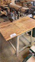 Delta model 10 deluxe radial arm saw with