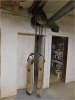 Yale 1.5 ton chain hoist on I-beam w/ lifting