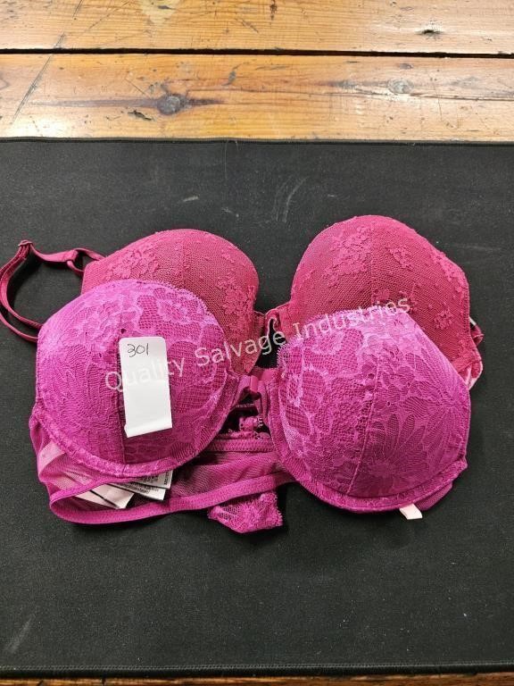 2- victoria secret bras size 32C (display area)