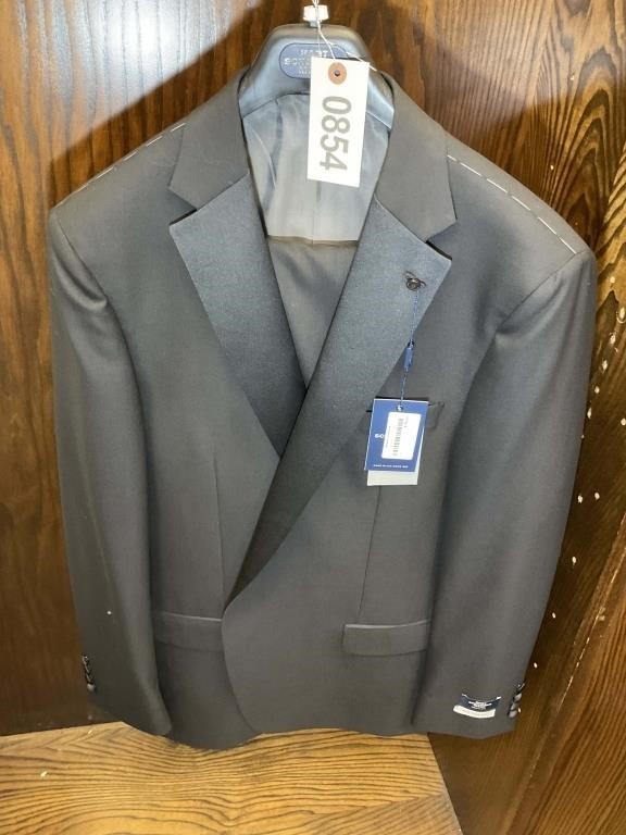 Nowells Clothiers Final Liquidation Auction!