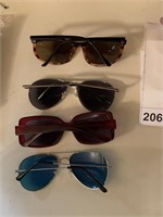 SUNGLASSES 4 PAIRS