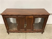 GLASS FRONT CABINET W/ SANSUI SOLID STATE 5000