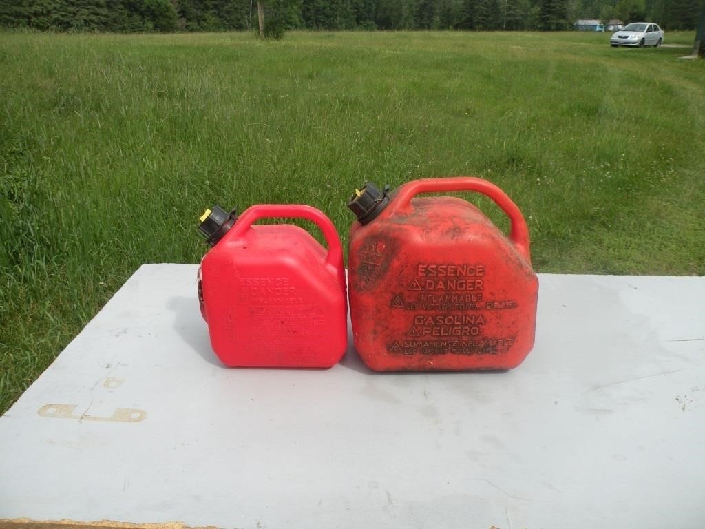 2 gas cans