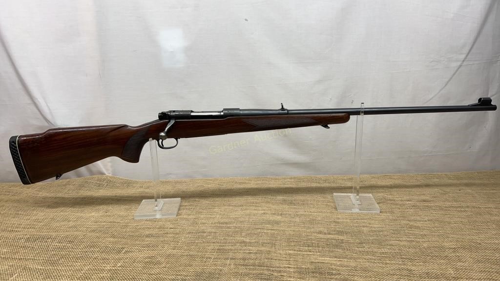 WINCHESTER MO. 70 .220 SWIFT RIFLE