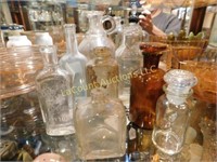 8 smalll apothacary medicine jars