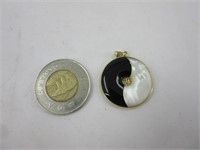 Pendentif ying yang en or 14k