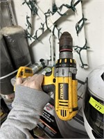 DEWALT DRILL