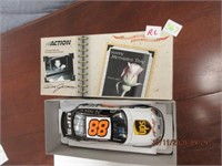 1:24 Dale Jarrett Die Cast Replica Car