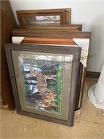 Large number of picture frames, and prints