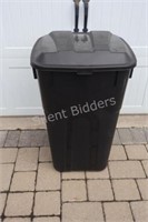 45 Gal Plastic Refuse Container with Lid & Wheels