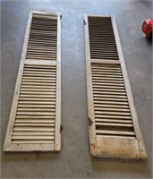 PR LOUVERED WOODEN SHUTTERS {W16}