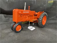 Louisville farm show, allis-chalmers D17 tractor,