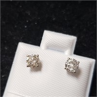 $1600 14K  Diamond (0.54Ct,I2-3,I-J) Earrings